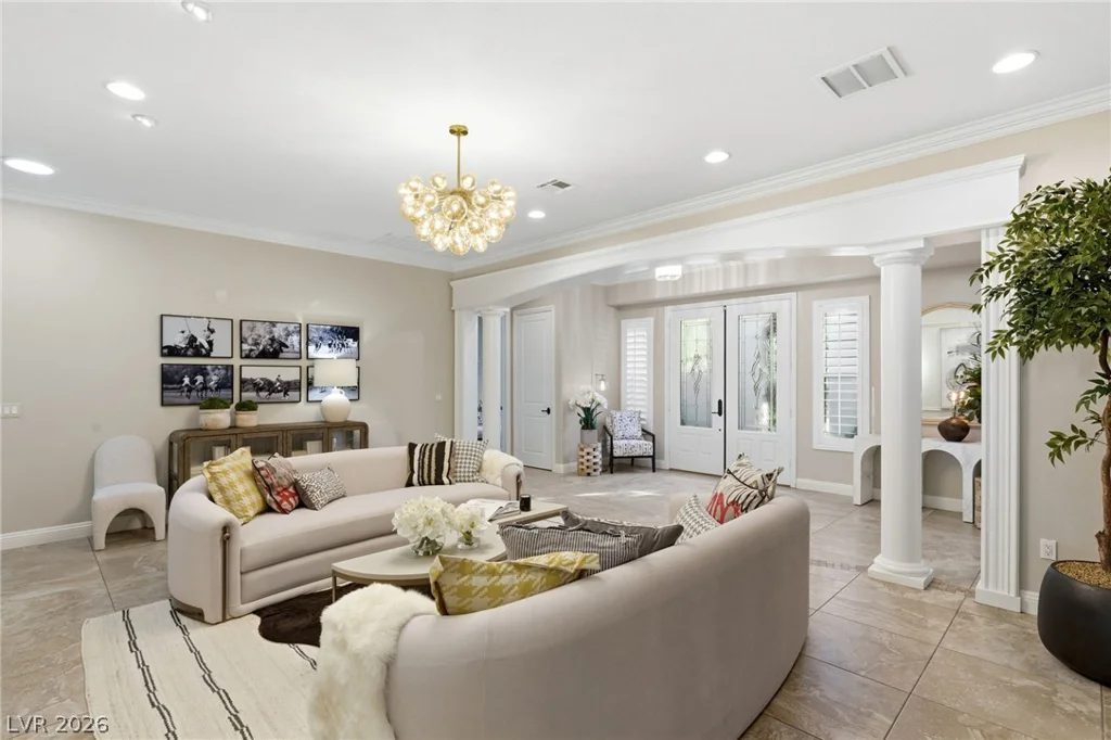 2960 American River, Las Vegas, NV 89135