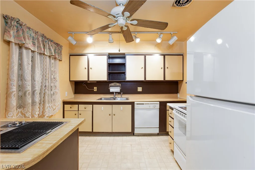 2341 Pariva, Las Vegas, NV 89115