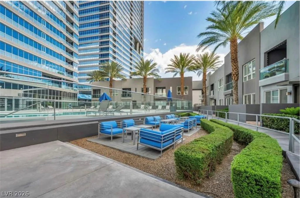 4525 Dean Martin, Las Vegas, NV 89103