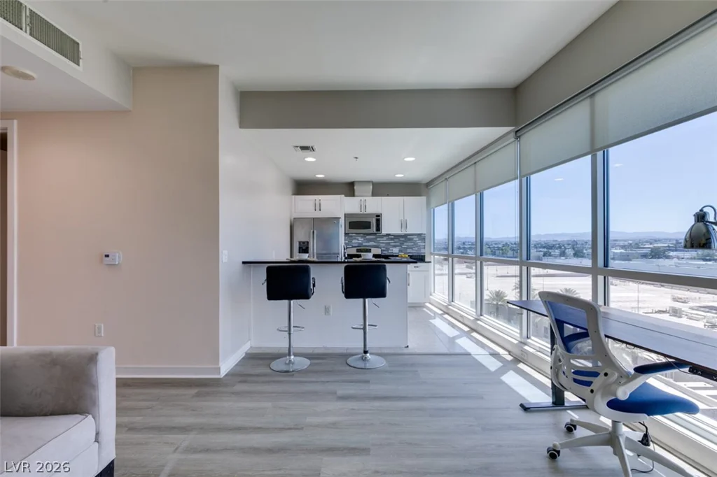 4525 Dean Martin, Las Vegas, NV 89103
