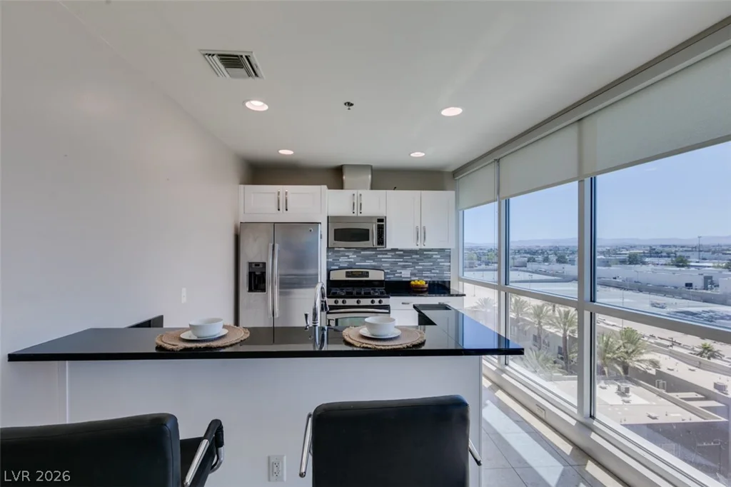 4525 Dean Martin, Las Vegas, NV 89103
