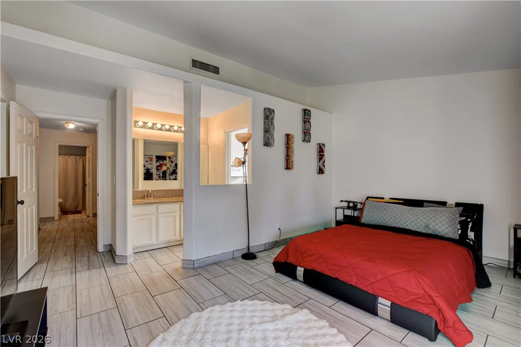 5528 Cleary, Las Vegas, NV 89108