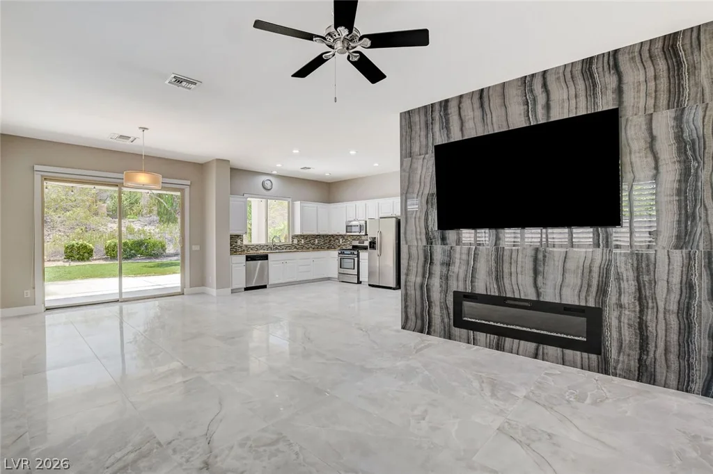 14 Emerald Dunes, Henderson, NV 89052