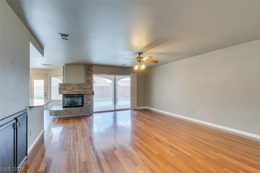 3636 Dorrington, Las Vegas, NV 89129
