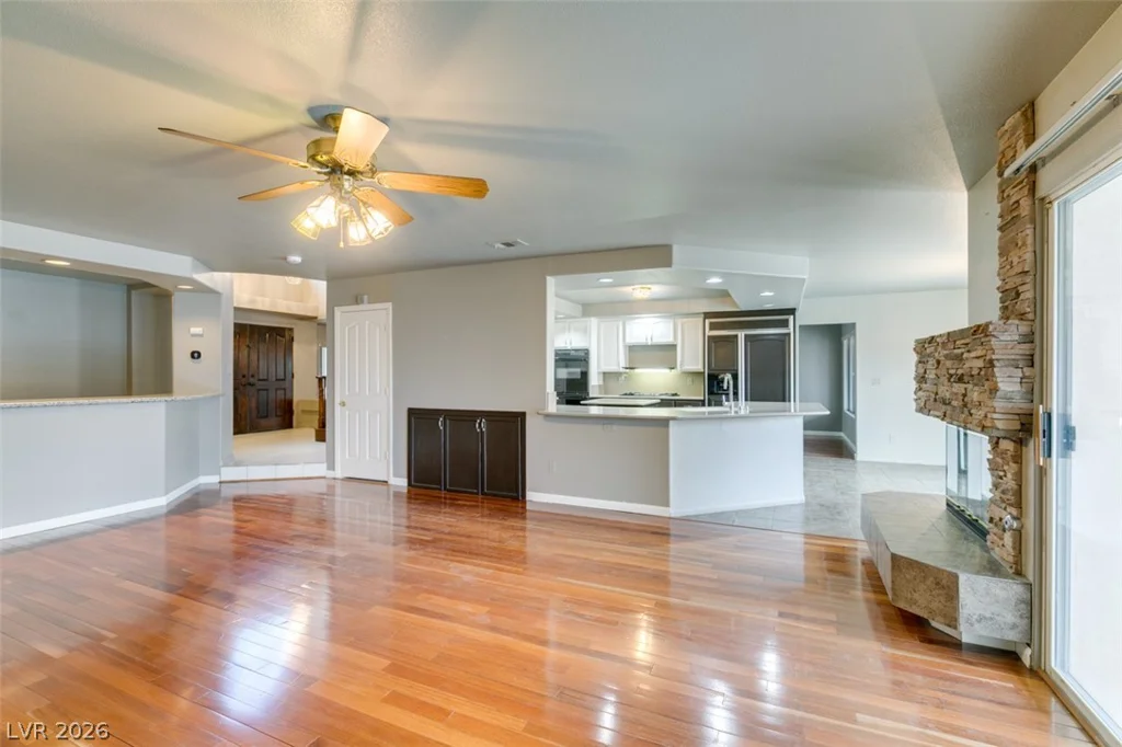 3636 Dorrington, Las Vegas, NV 89129