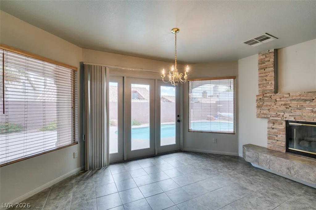 3636 Dorrington, Las Vegas, NV 89129