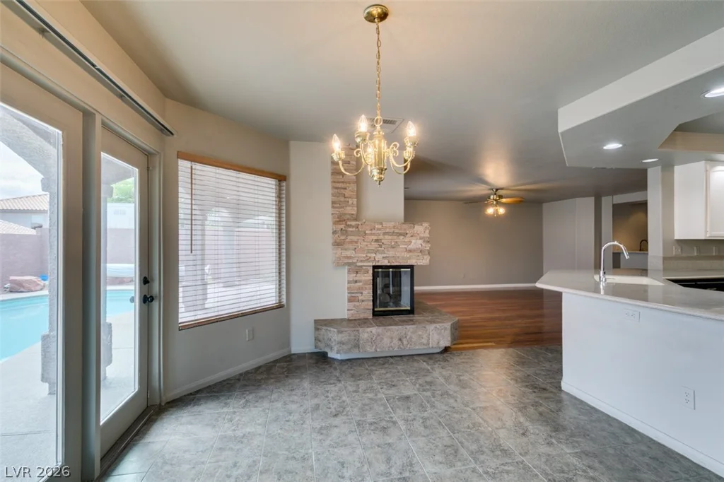 3636 Dorrington, Las Vegas, NV 89129