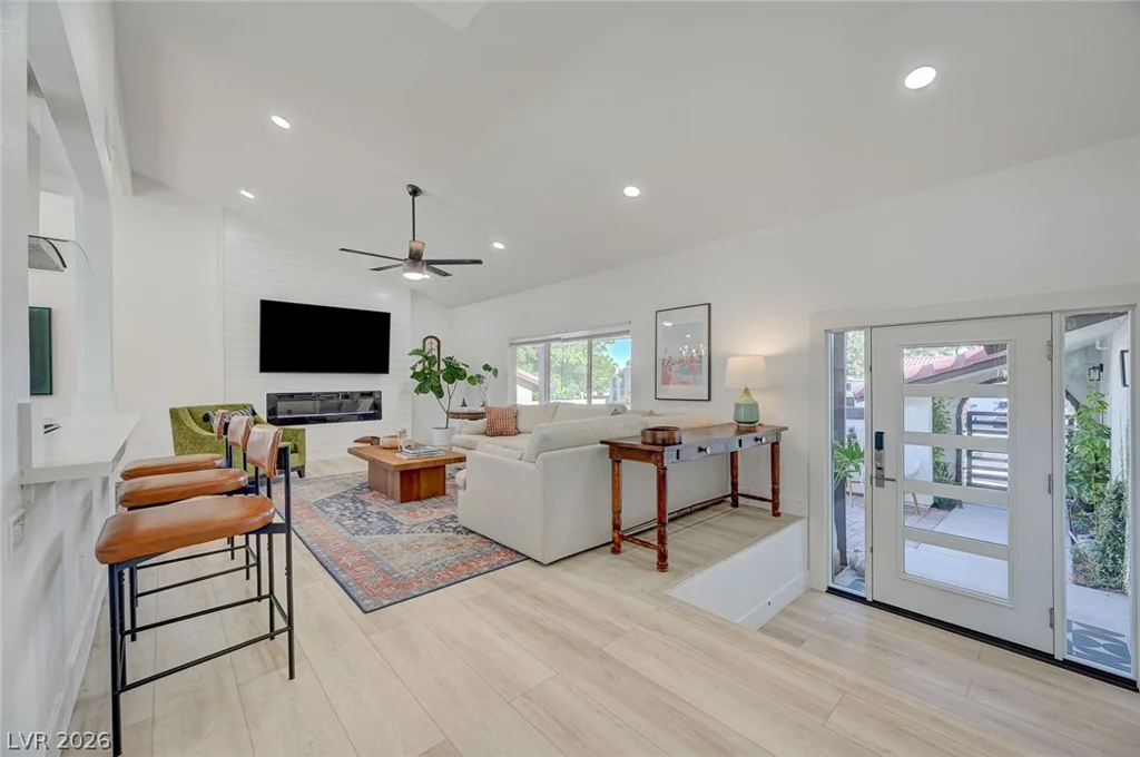 4054 Venita, Las Vegas, NV 89120