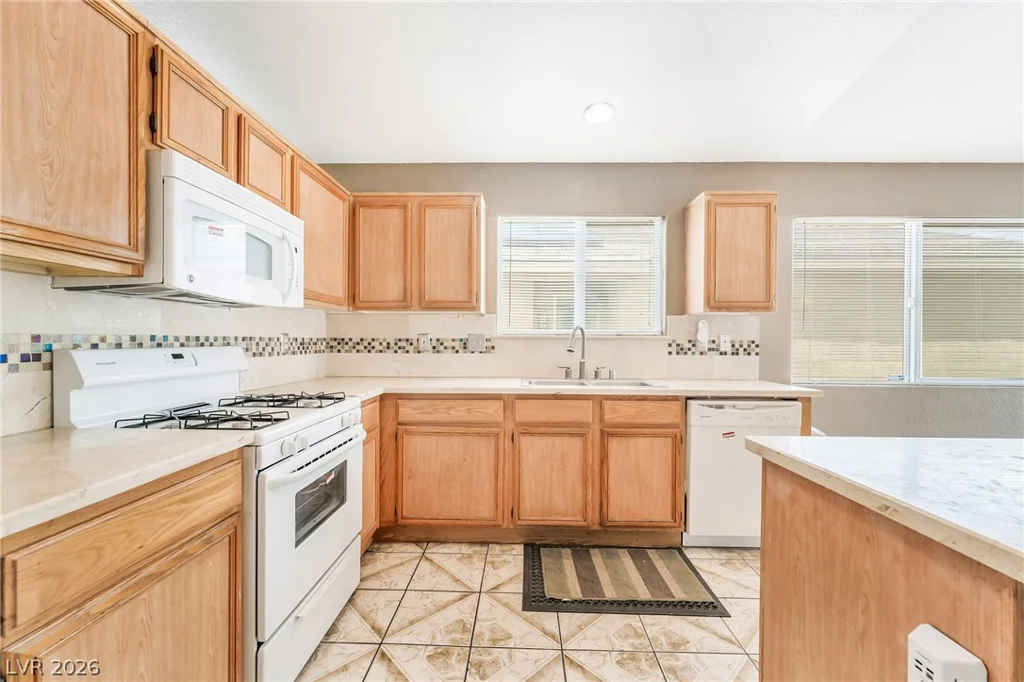 3846 Down Quilt, Las Vegas, NV 89115