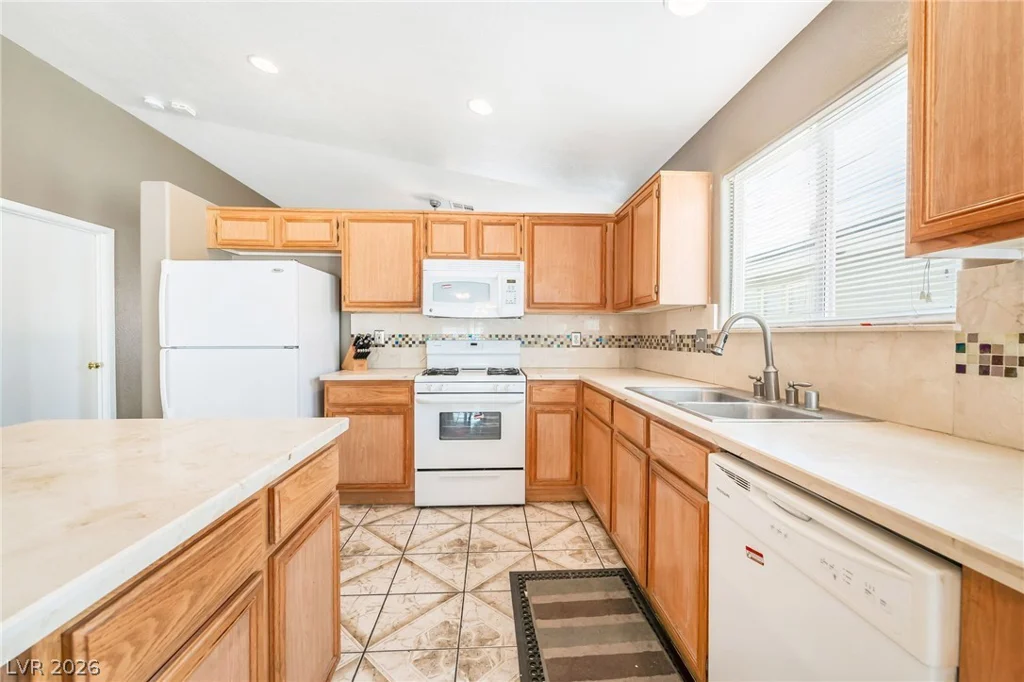 3846 Down Quilt, Las Vegas, NV 89115