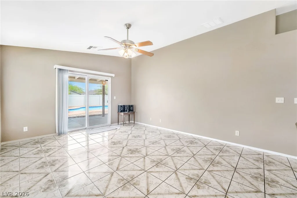 3846 Down Quilt, Las Vegas, NV 89115