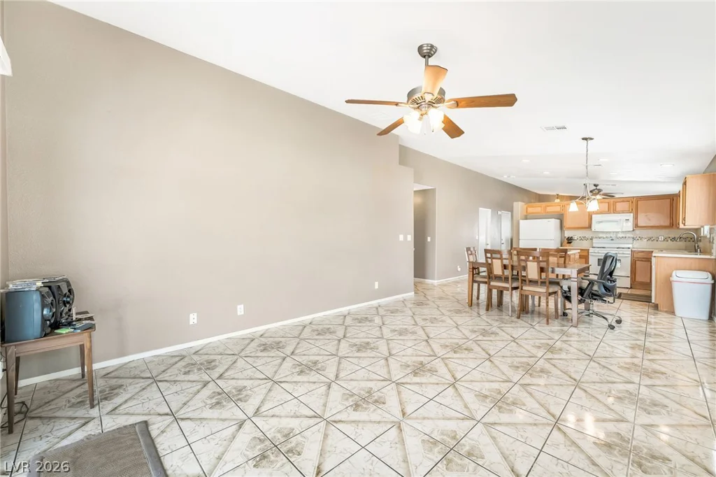 3846 Down Quilt, Las Vegas, NV 89115