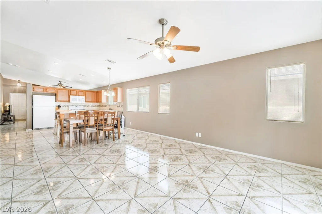 3846 Down Quilt, Las Vegas, NV 89115