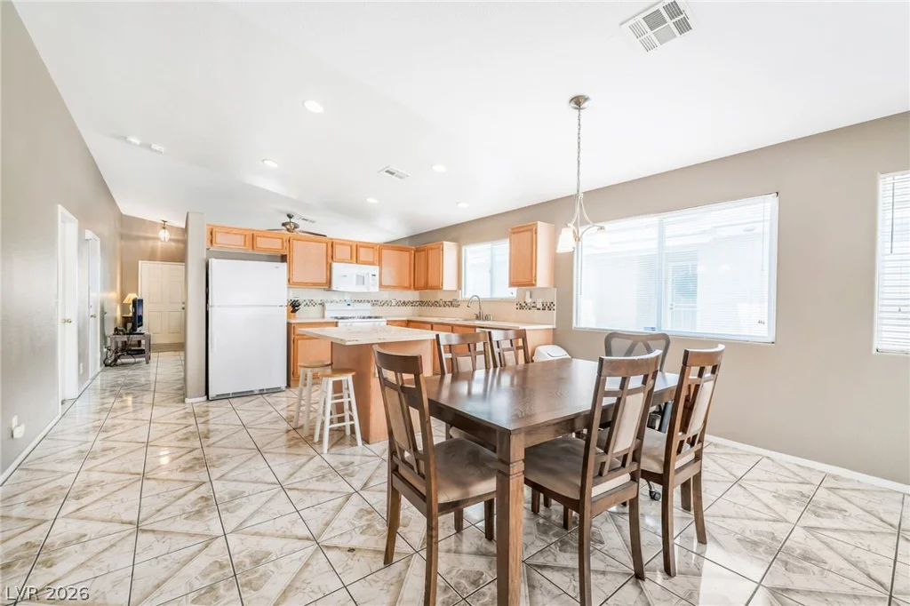 3846 Down Quilt, Las Vegas, NV 89115