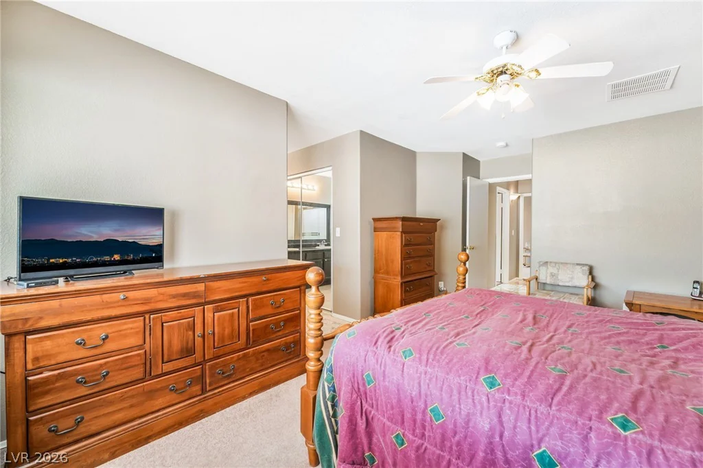 3846 Down Quilt, Las Vegas, NV 89115