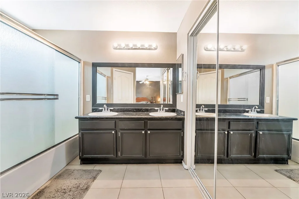 3846 Down Quilt, Las Vegas, NV 89115