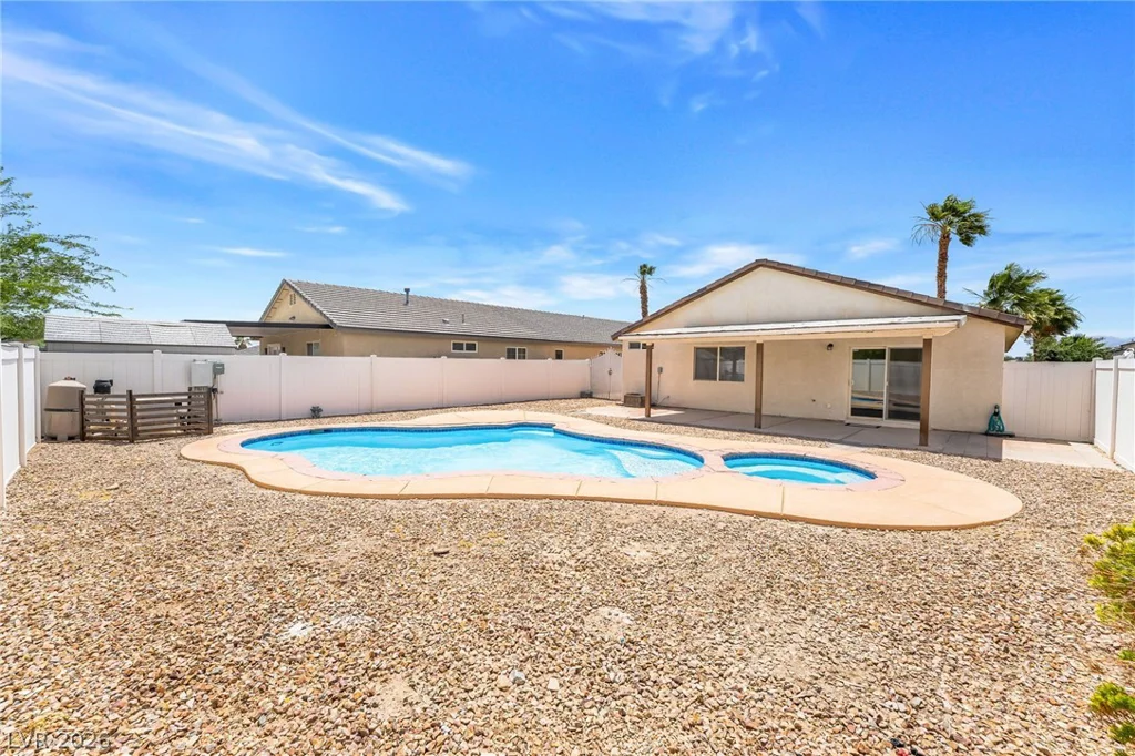 3846 Down Quilt, Las Vegas, NV 89115