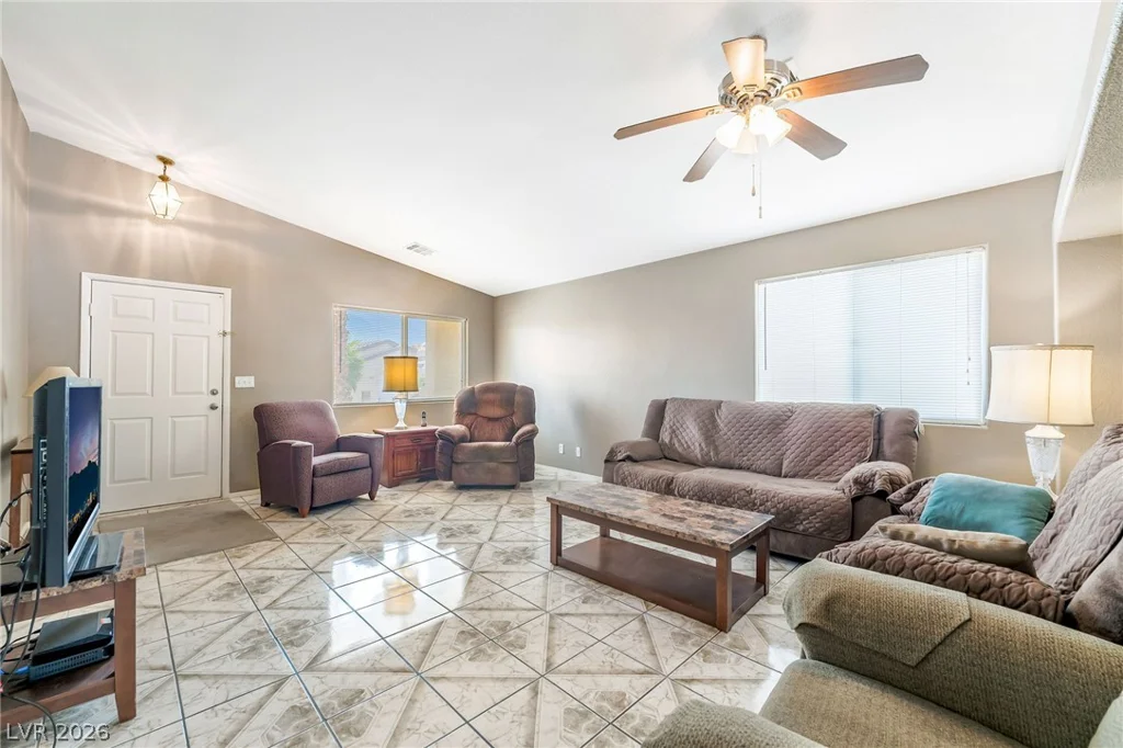 3846 Down Quilt, Las Vegas, NV 89115