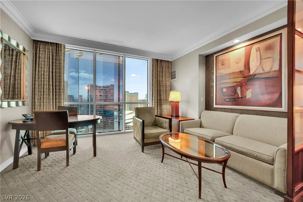 125 Harmon, Las Vegas, NV 89109