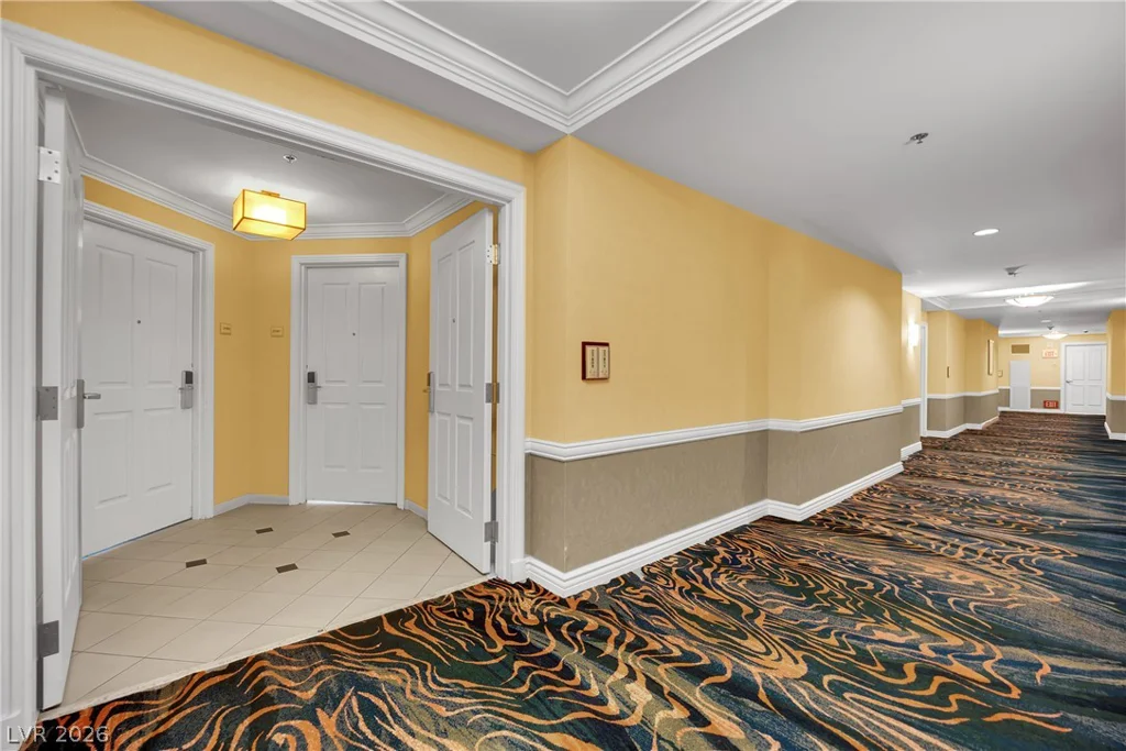 125 Harmon, Las Vegas, NV 89109