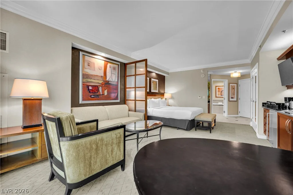 125 Harmon, Las Vegas, NV 89109