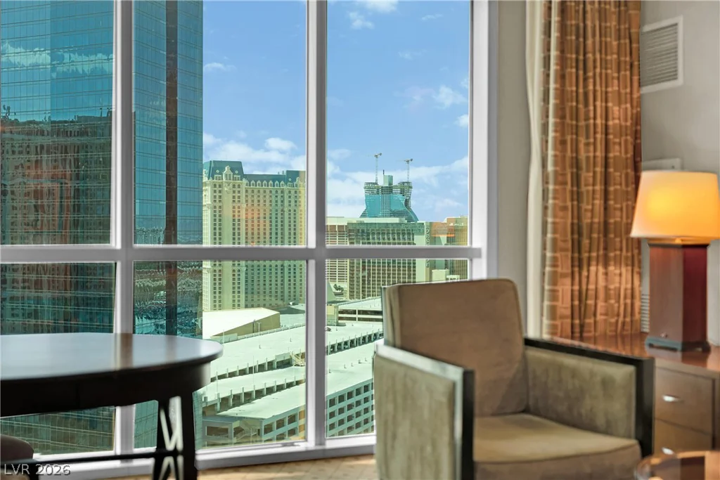 125 Harmon, Las Vegas, NV 89109