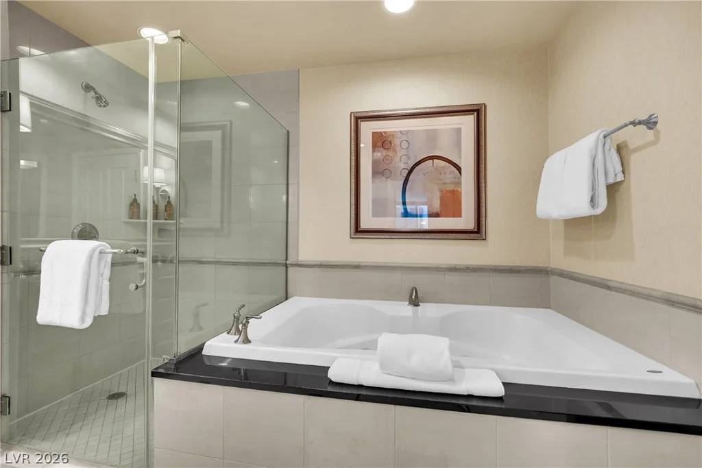 125 Harmon, Las Vegas, NV 89109