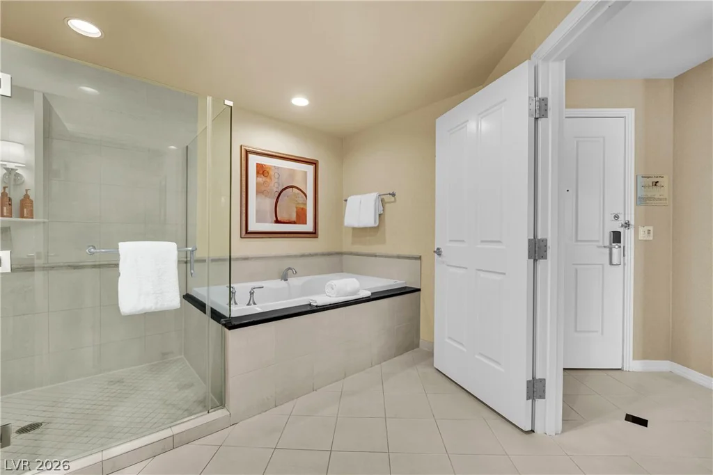 125 Harmon, Las Vegas, NV 89109