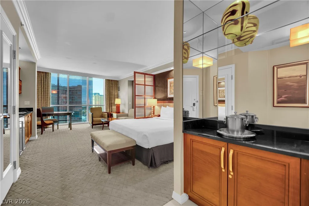 125 Harmon, Las Vegas, NV 89109