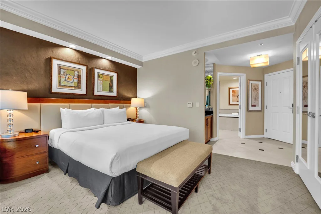 125 Harmon, Las Vegas, NV 89109