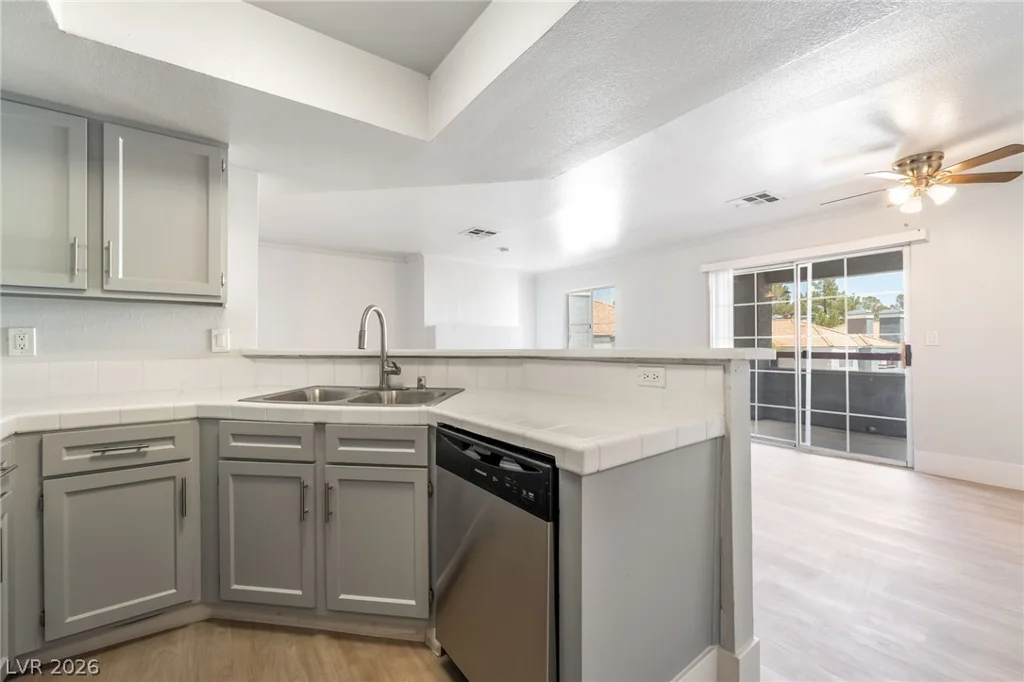 8600 Charleston, Las Vegas, NV 89117