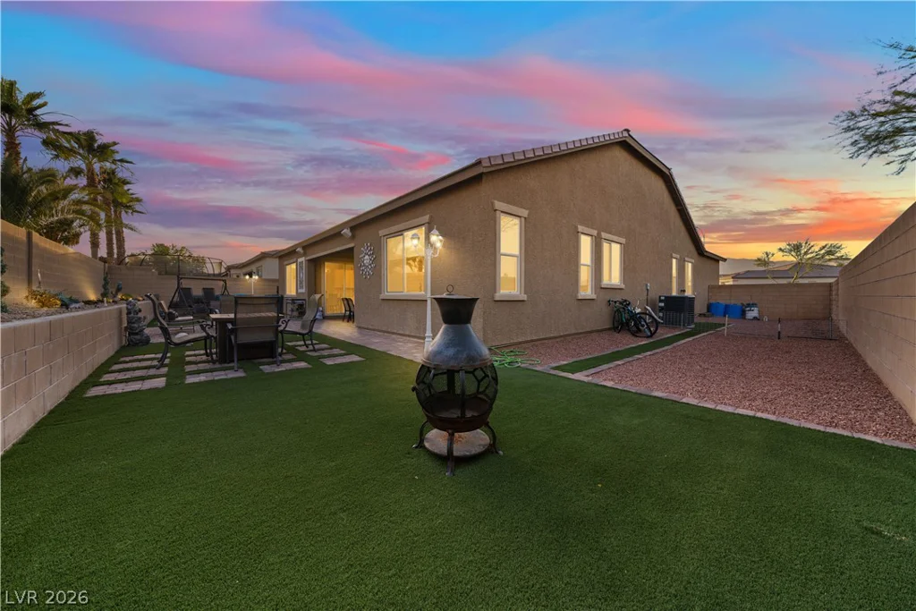 903 Jason Alexander, North Las Vegas, NV 89031