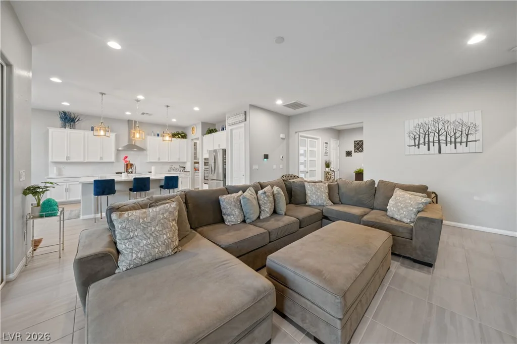 903 Jason Alexander, North Las Vegas, NV 89031