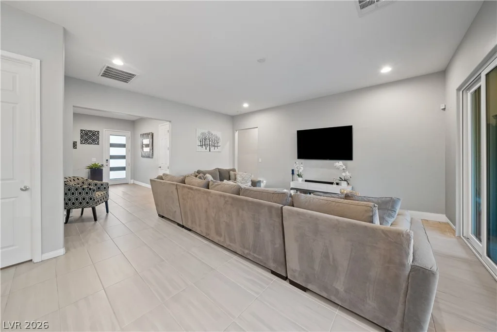 903 Jason Alexander, North Las Vegas, NV 89031