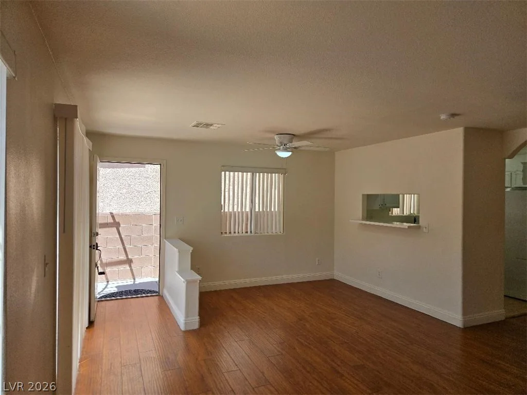 5367 Railroad Spikes, Las Vegas, NV 89118