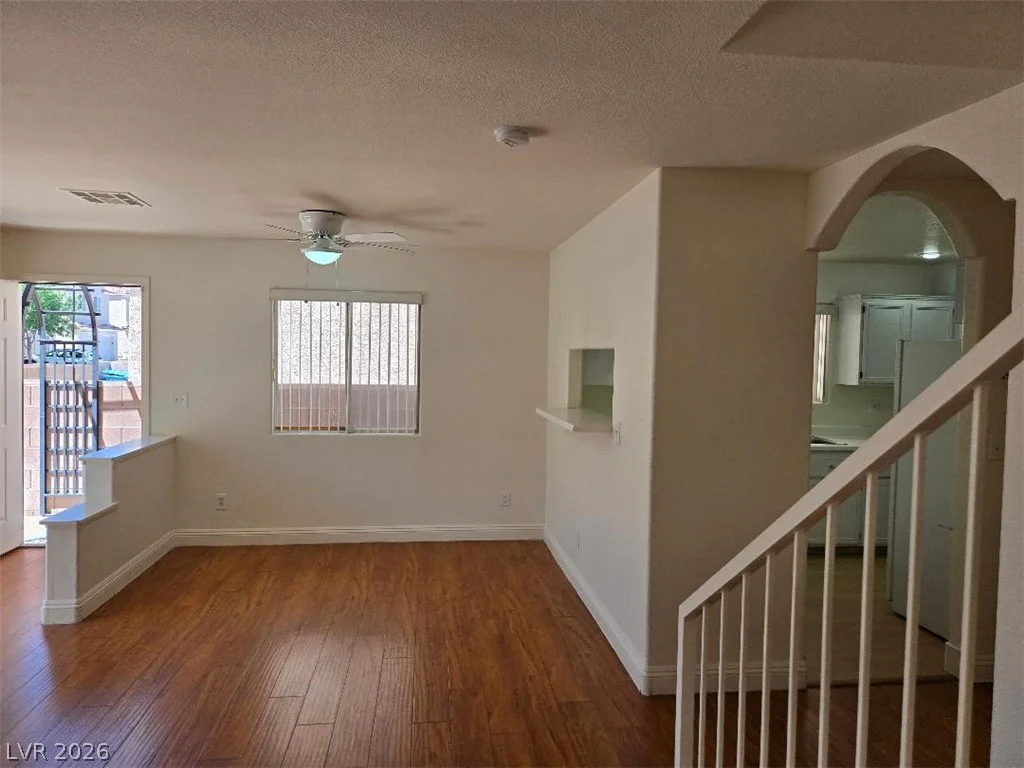 5367 Railroad Spikes, Las Vegas, NV 89118