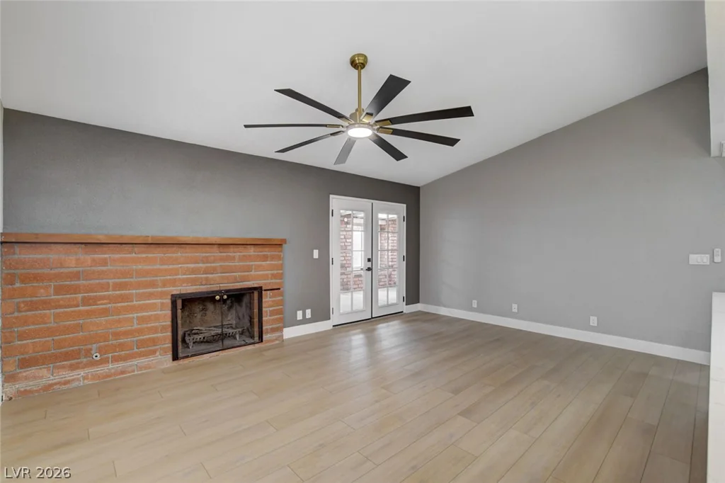 5134 Desert Inn, Las Vegas, NV 89146
