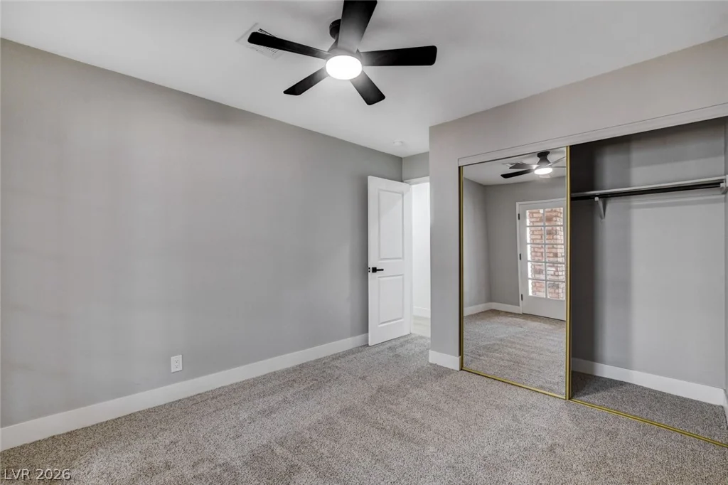 5134 Desert Inn, Las Vegas, NV 89146