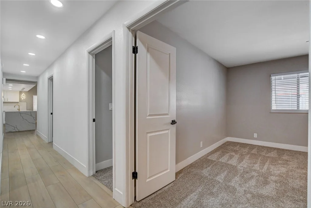 5134 Desert Inn, Las Vegas, NV 89146