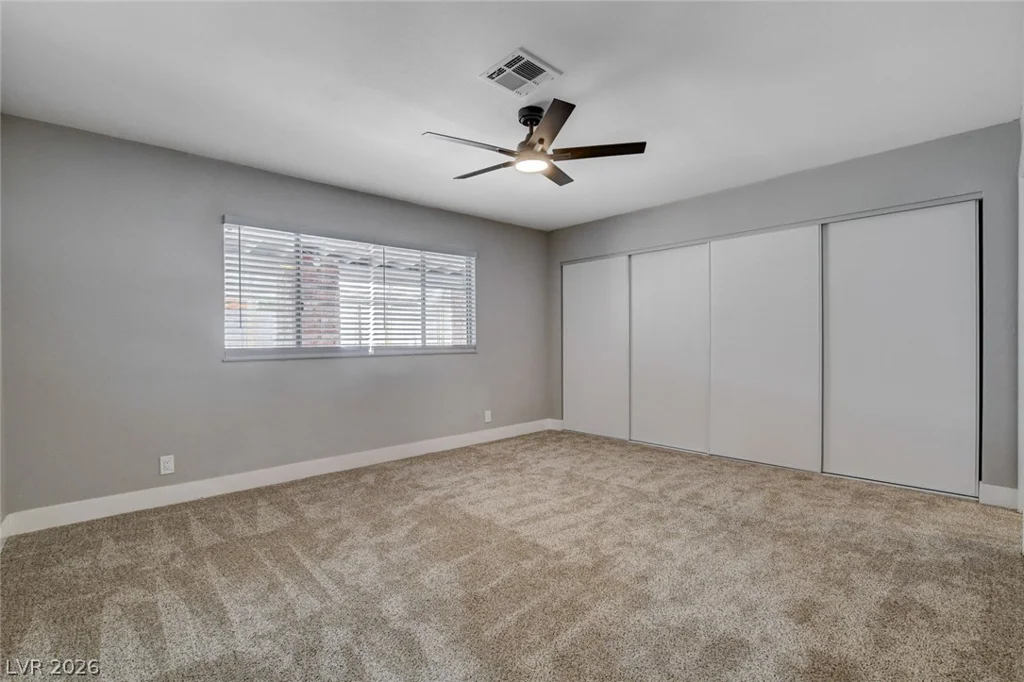 5134 Desert Inn, Las Vegas, NV 89146