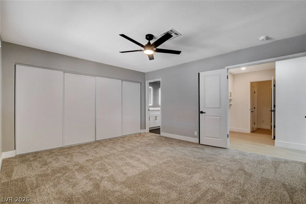 5134 Desert Inn, Las Vegas, NV 89146