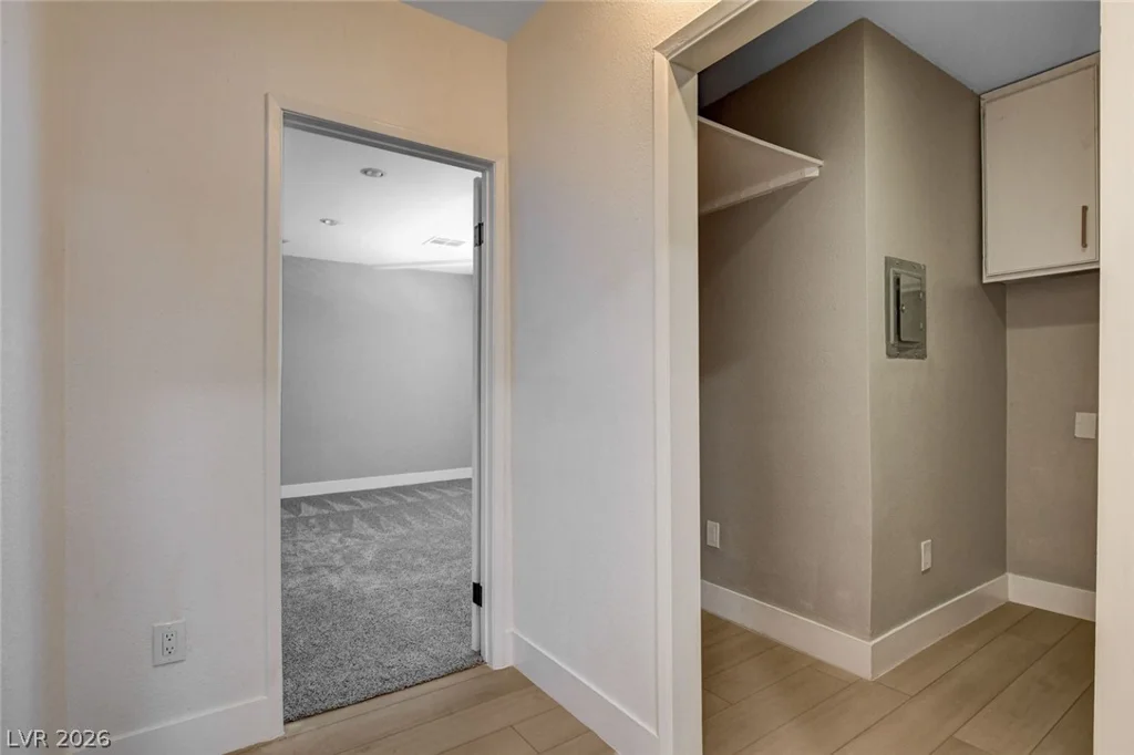 5134 Desert Inn, Las Vegas, NV 89146