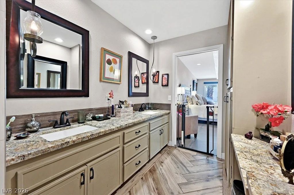 3305 Plaza Del Paz, Las Vegas, NV 89102
