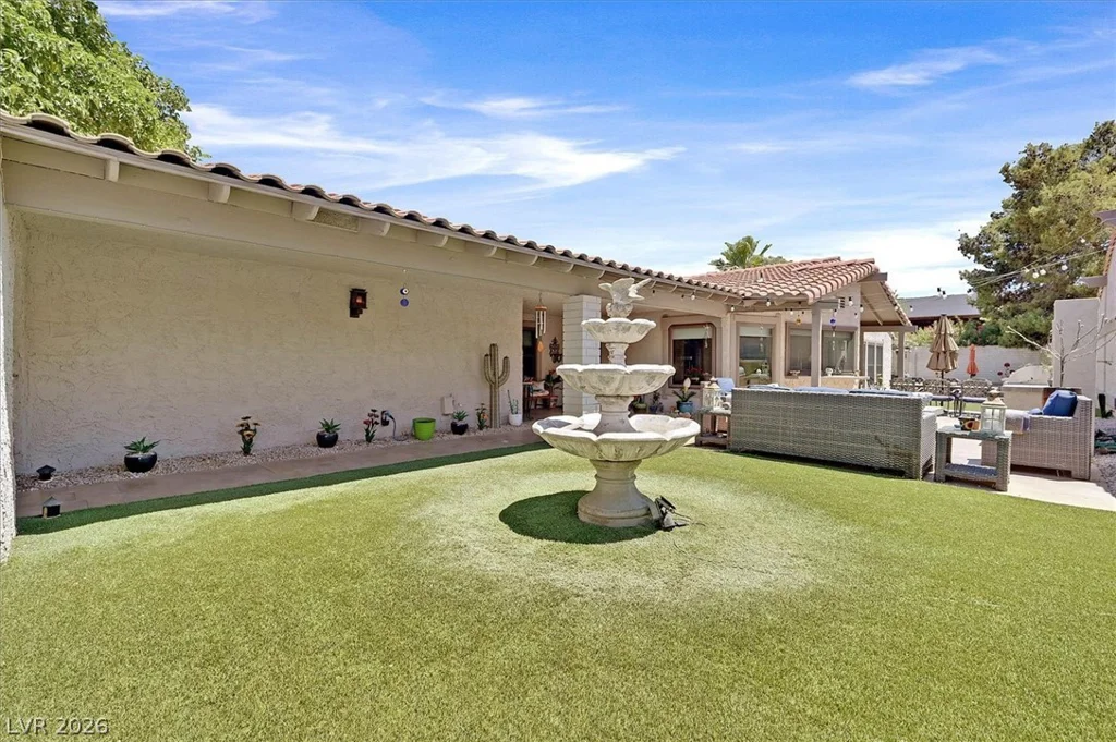3305 Plaza Del Paz, Las Vegas, NV 89102