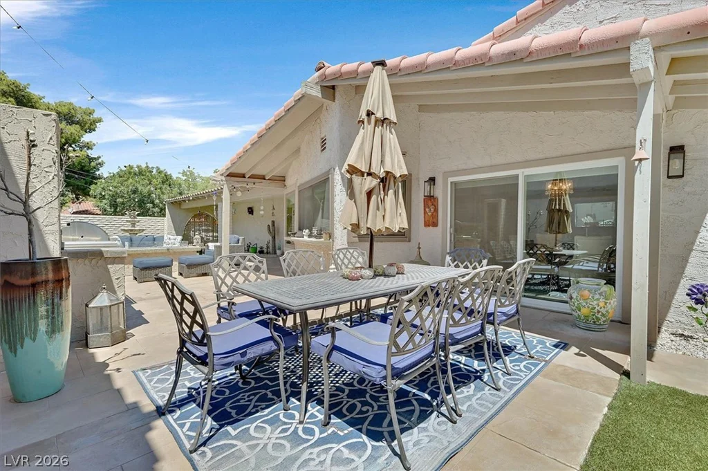 3305 Plaza Del Paz, Las Vegas, NV 89102
