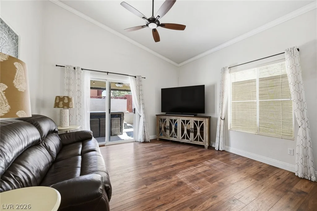 8121 Dolphin Landing, Las Vegas, NV 89128