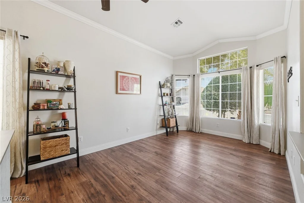 8121 Dolphin Landing, Las Vegas, NV 89128