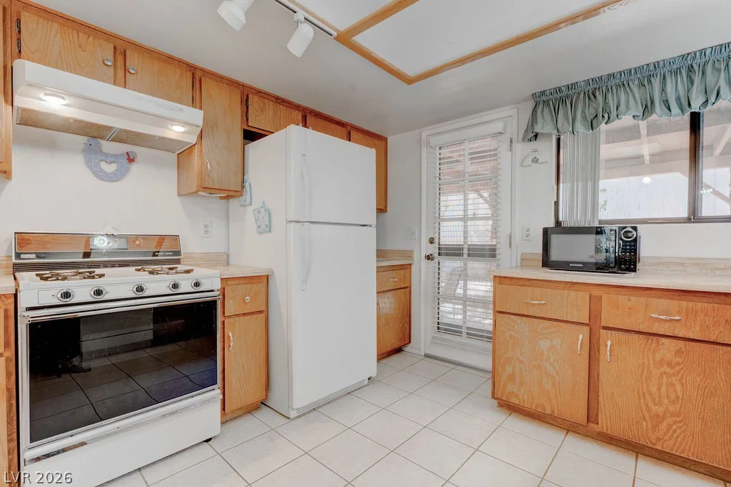 112 Kathy, Las Vegas, NV 89145