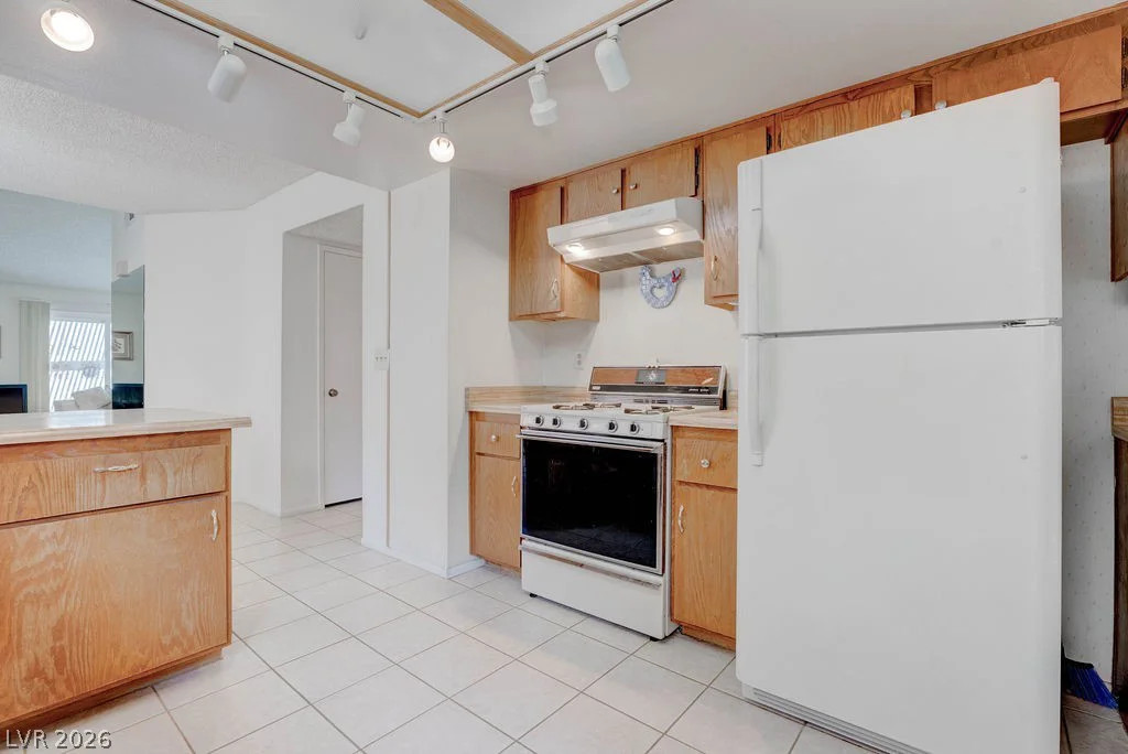 112 Kathy, Las Vegas, NV 89145