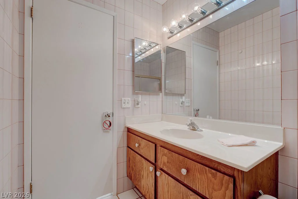 112 Kathy, Las Vegas, NV 89145